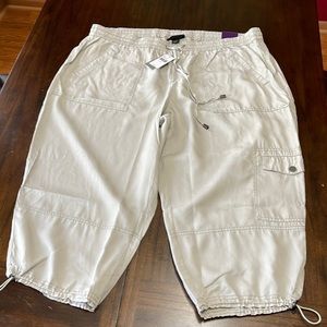 Lane Bryant Drawstring Casual Capri (NWT)